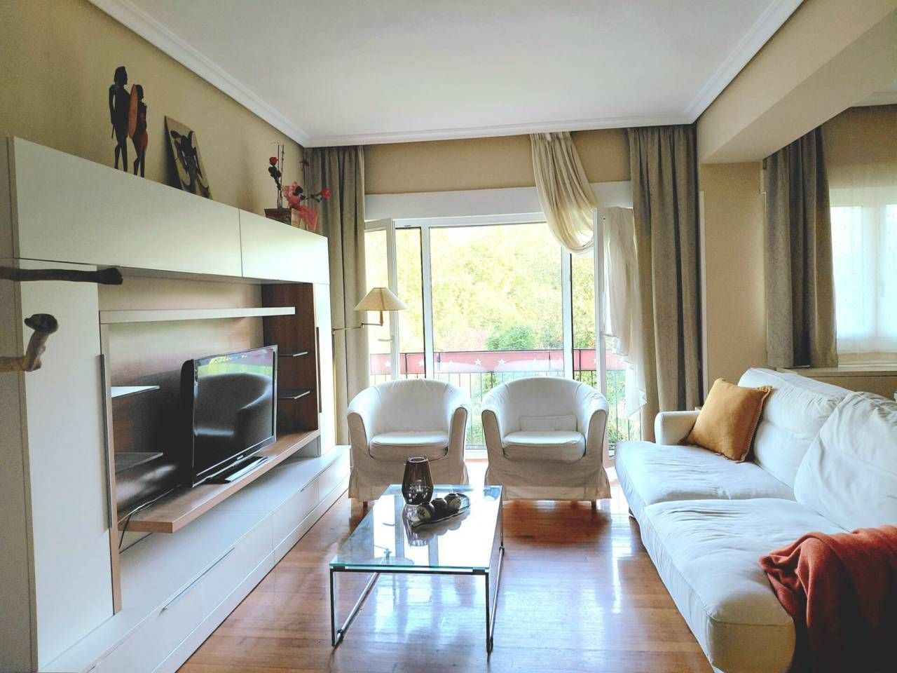 Living room of Flat for sale in Bergara  with Air Conditioner and Heating