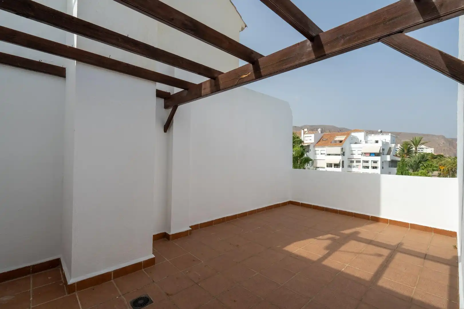 Terrasse von Dachboden zur Miete in Roquetas de Mar mit Klimaanlage, Heizung und Privatgarten