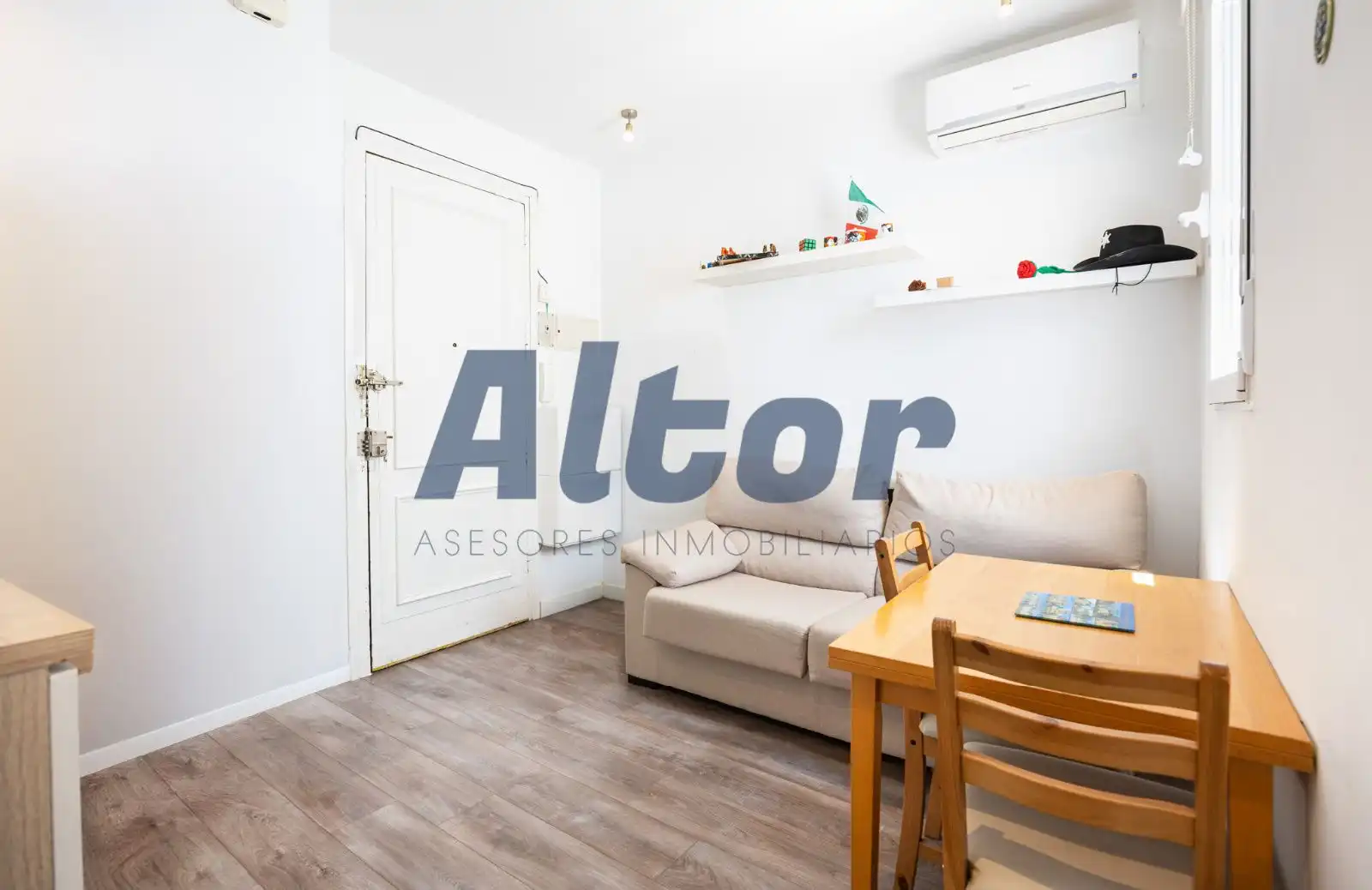 Habitación de Piso en venta en Madrid con Aire acondicionado y Calefacción