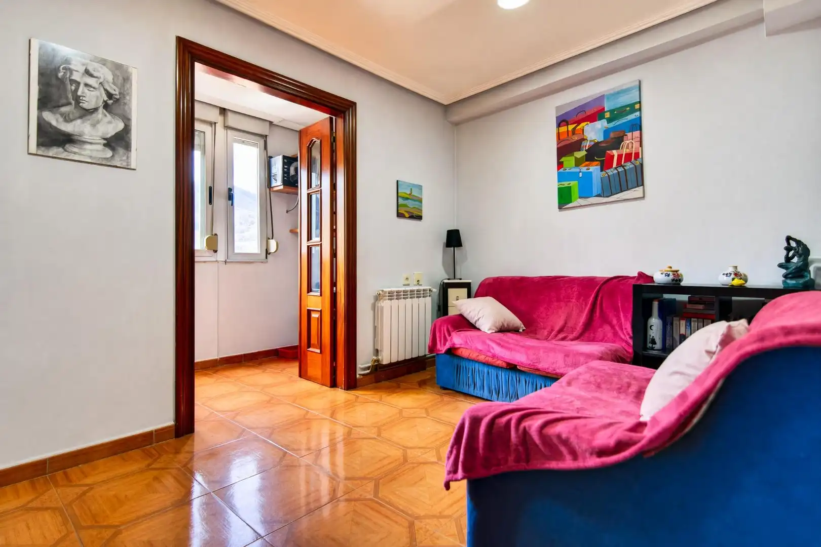 Wohnzimmer von Wohnung zum Verkauf in Aller, Asturias