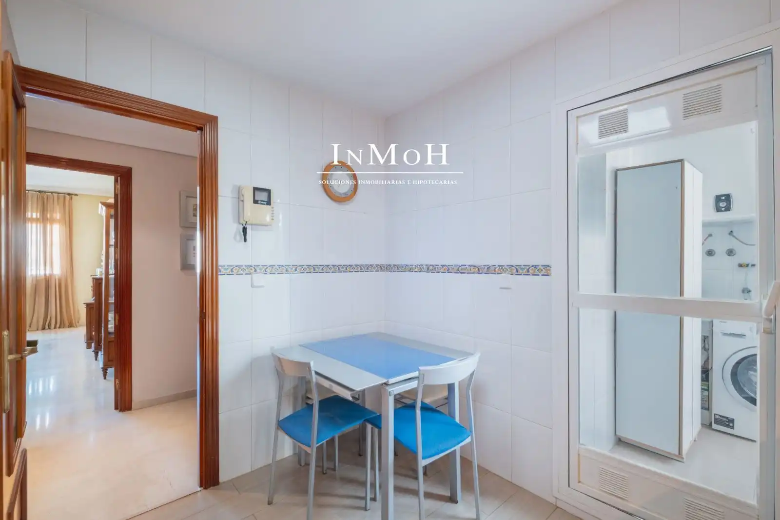 Wohnung zum Verkauf in Cádiz mit Klimaanlage, Heizung und Terrasse
