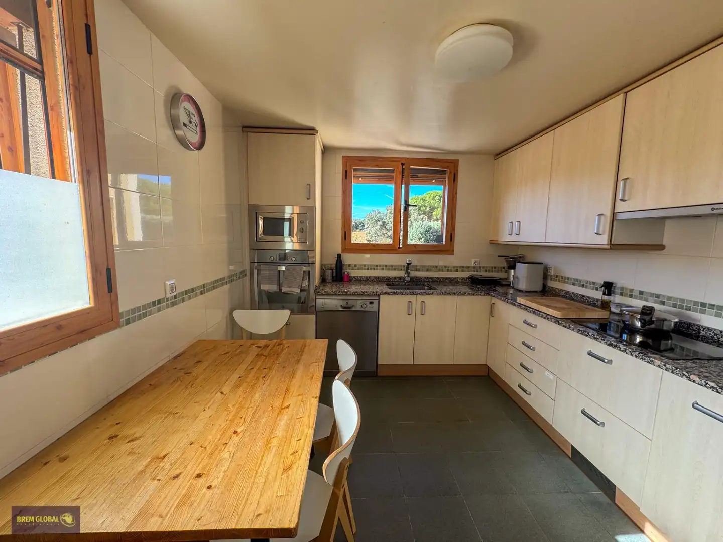 Cocina de Casa adosada en venta en Lozoyuela-Navas-Sieteiglesias con Calefacción, Jardín privado y Terraza