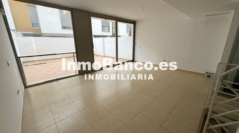 Foto 3 de Casa adosada de alquiler en Núcleo Urbano, La Pobla de Vallbona