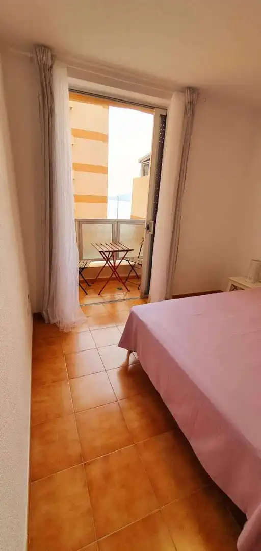 Dormitori de Apartament en venda en Santa Cruz de Tenerife amb Terrassa, Piscina i Moblat