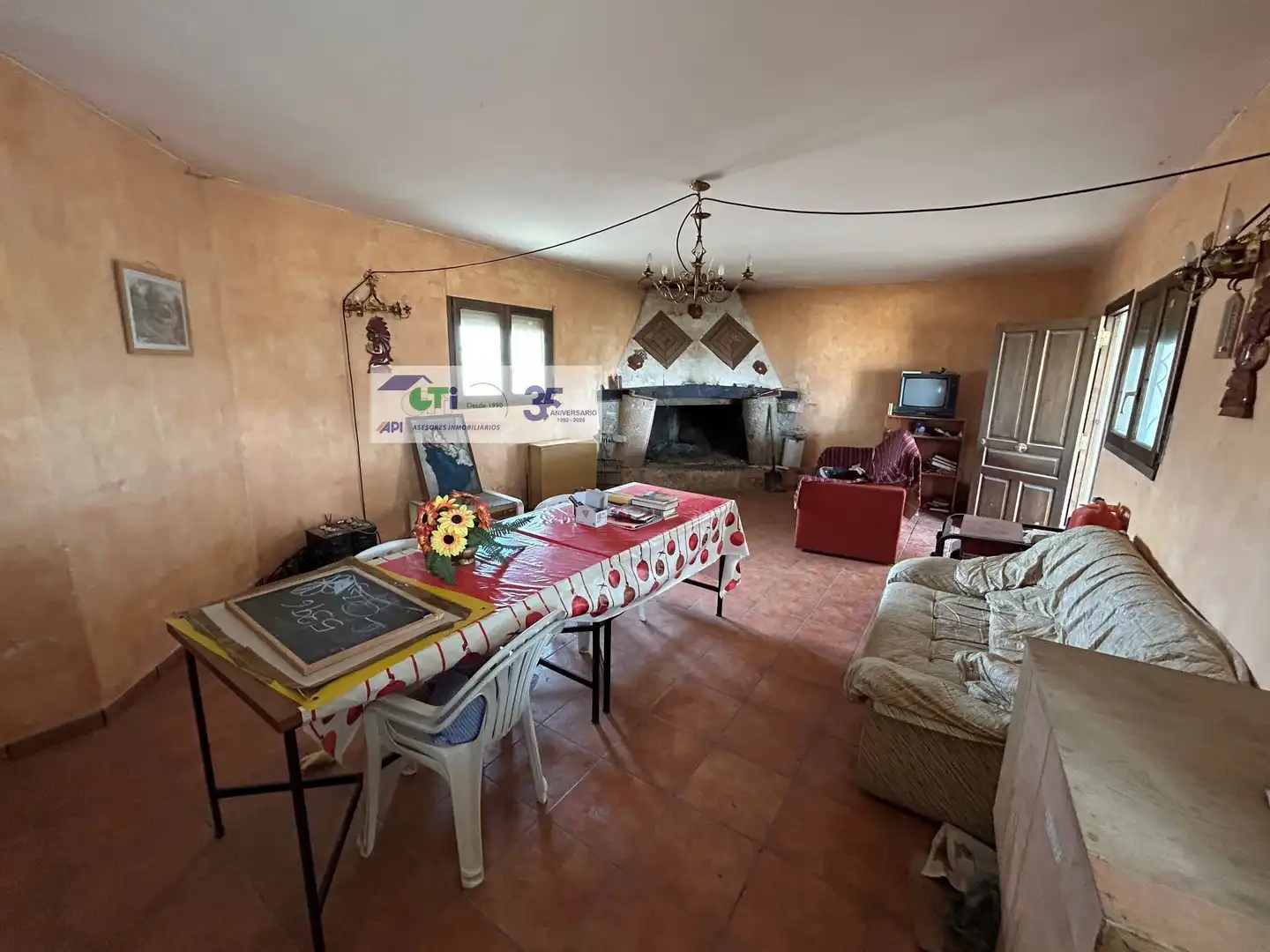 Sala d'estar de Residencial en venda en Fuentes de Ebro