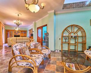 Sala d'estar de Casa o xalet en venda en Firgas amb Jardí privat, Terrassa i Traster
