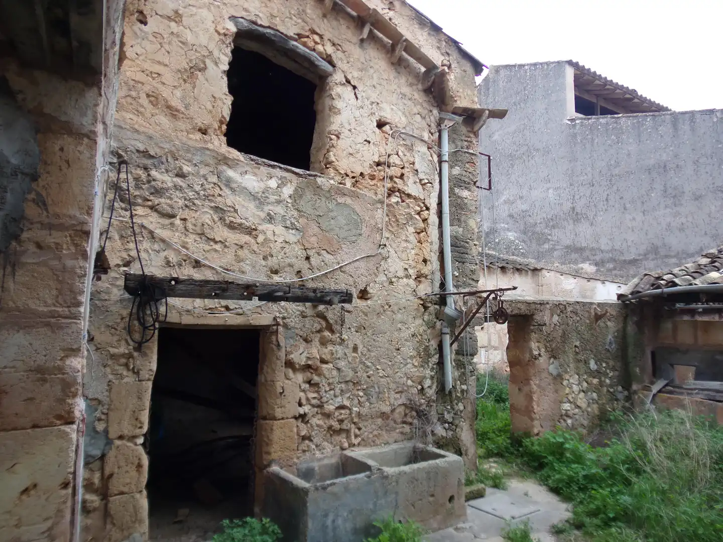 Vista exterior de Local en venta en Porreres