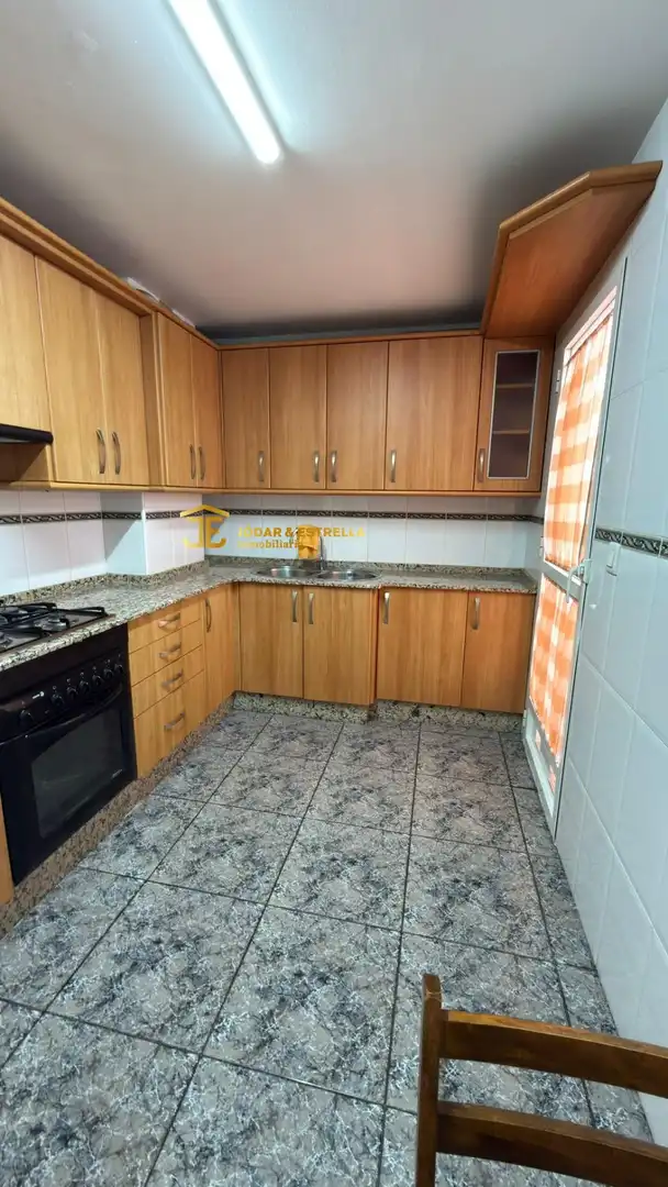 Küche von Wohnung zum Verkauf in Puerto Lumbreras mit Klimaanlage, Möbliert und Balkon