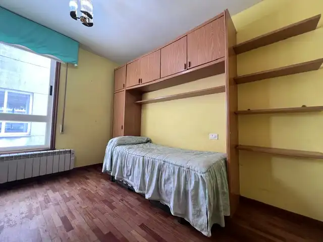 Habitación de Piso en venta en A Coruña Capital  con Calefacción, Parquet y Trastero