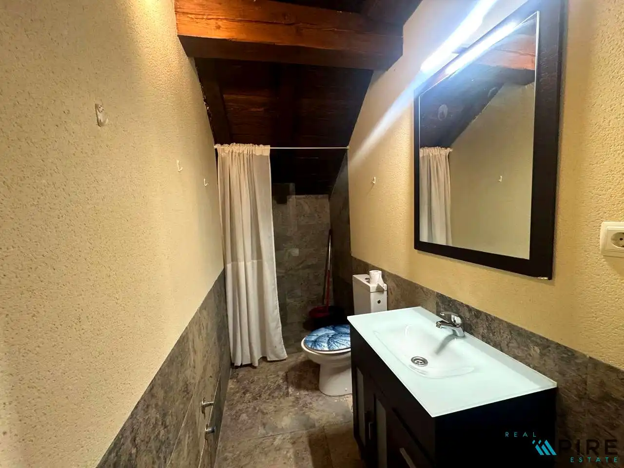 Baño de Casa o chalet de alquiler en Ortigosa del Monte con Calefacción