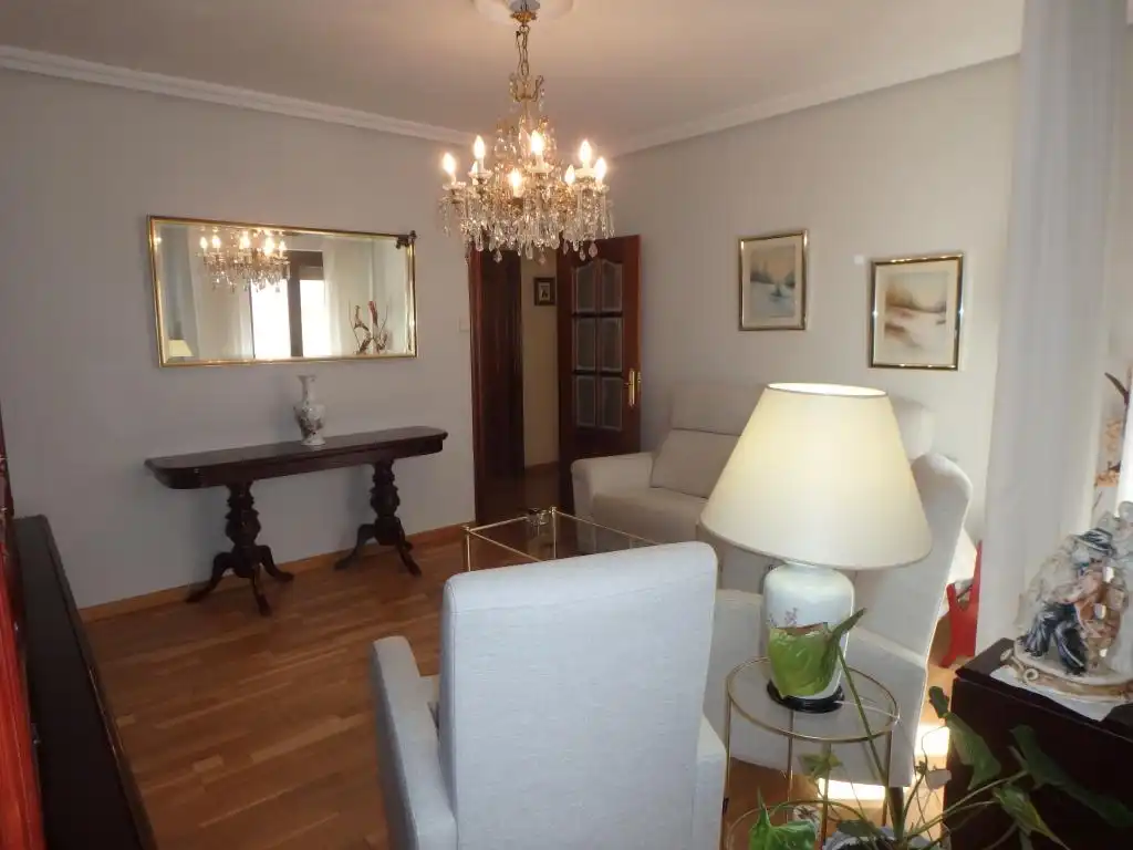 Wohnzimmer von Wohnung zum Verkauf in  Pamplona / Iruña mit Heizung und Terrasse