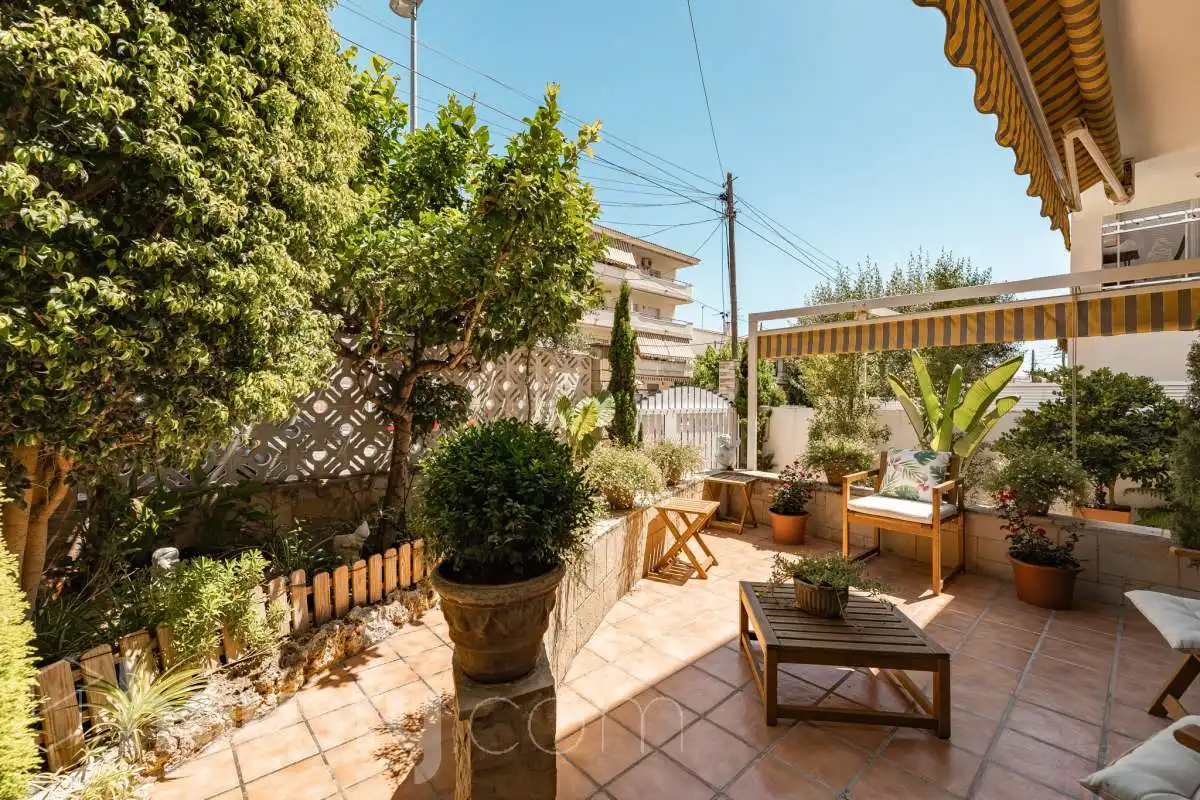 Detached homes for sale in Calle Santiago Rusiñol, Coma-ruga platja