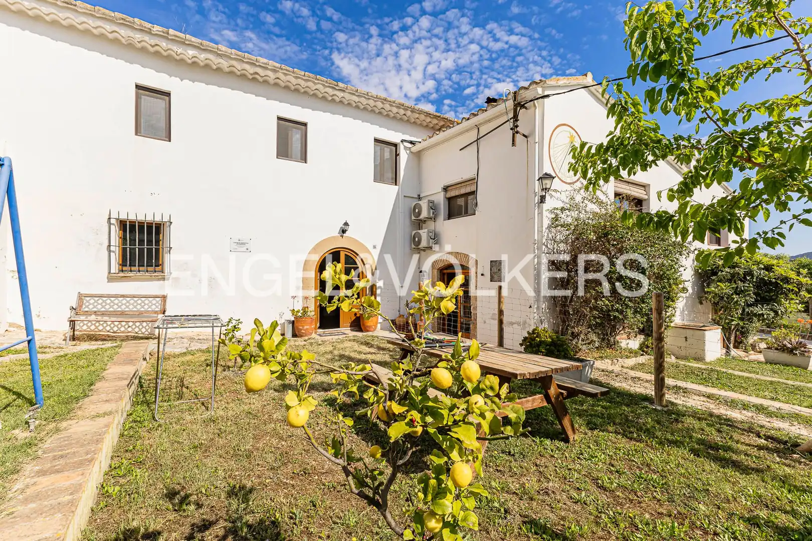 Vista exterior de Casa o chalet en venta en Sant Pere de Ribes con Aire acondicionado, Calefacción y Jardín privado