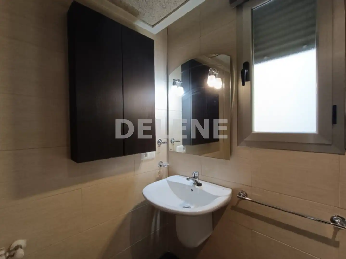 Bathroom of Flat for sale in Hellín  with Air Conditioner, Heating and Parquet flooring