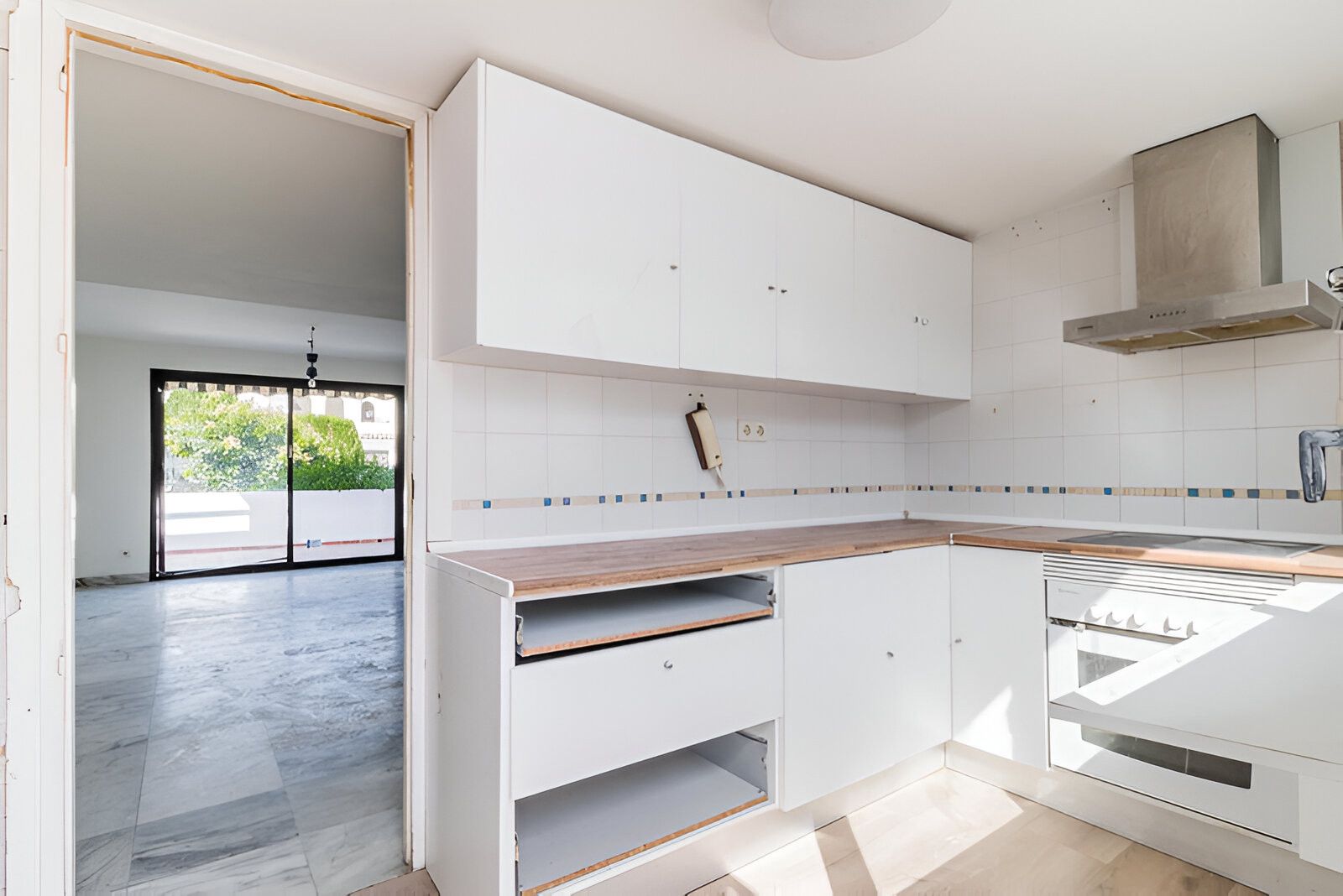 Kitchen of Single-family semi-detached for sale in Estepona  with Terrace, Storage room and Swimming Pool