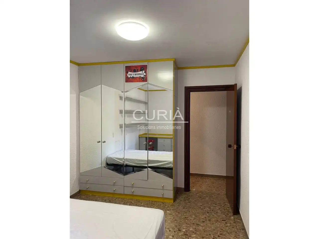Flat for rent in Instituts - Universitat