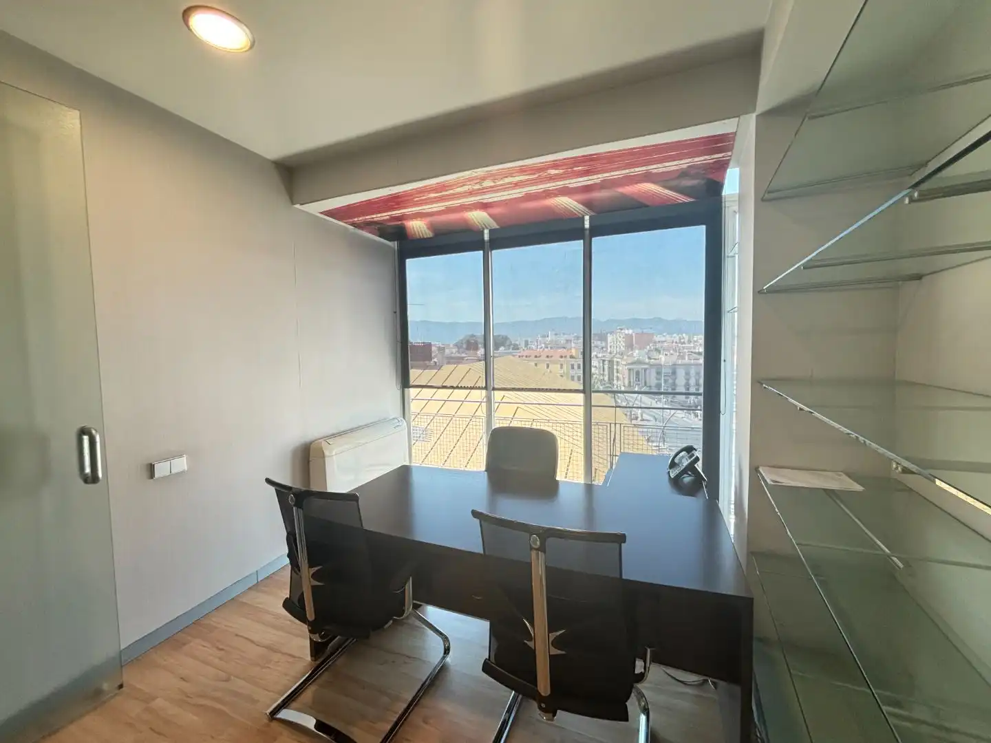 Büro zur Miete in Murcia mit Klimaanlage, Heizung und Internet