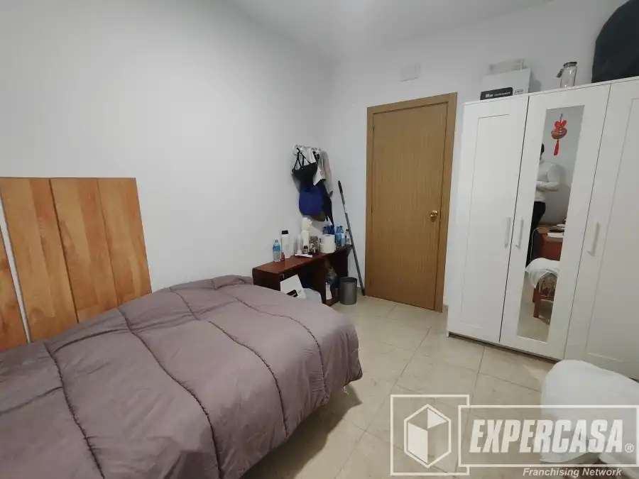 Habitación de Piso en venta en Castellón de la Plana / Castelló de la Plana con Aire acondicionado y Amueblado