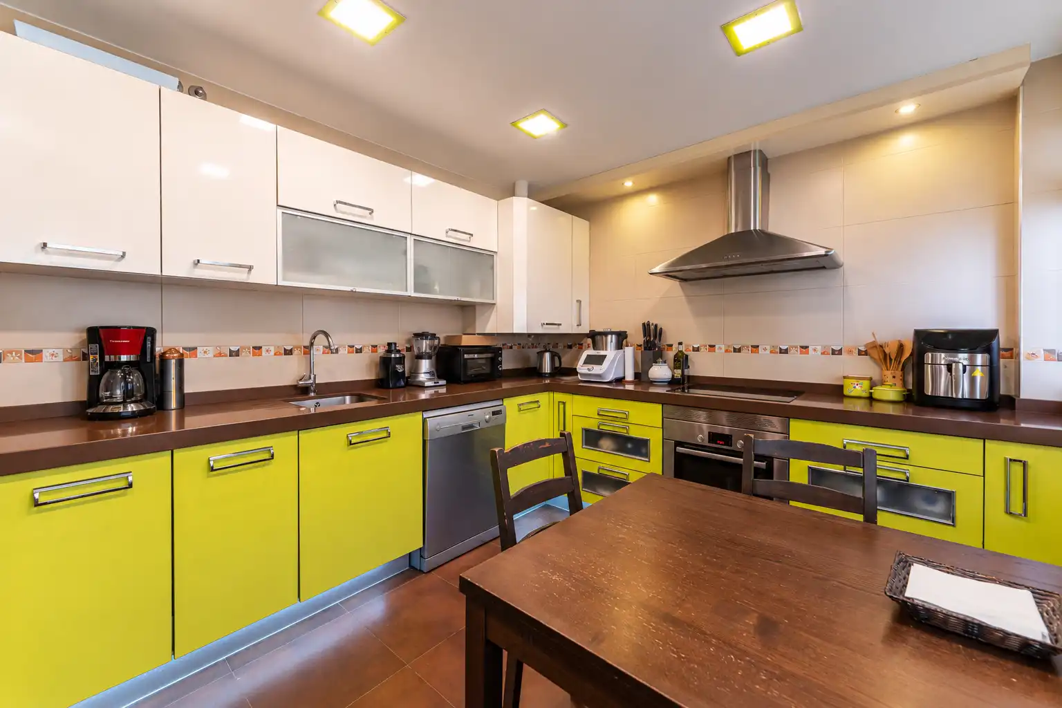 Küche von Maisonette zum Verkauf in Torrelodones mit Klimaanlage, Heizung und Parkett