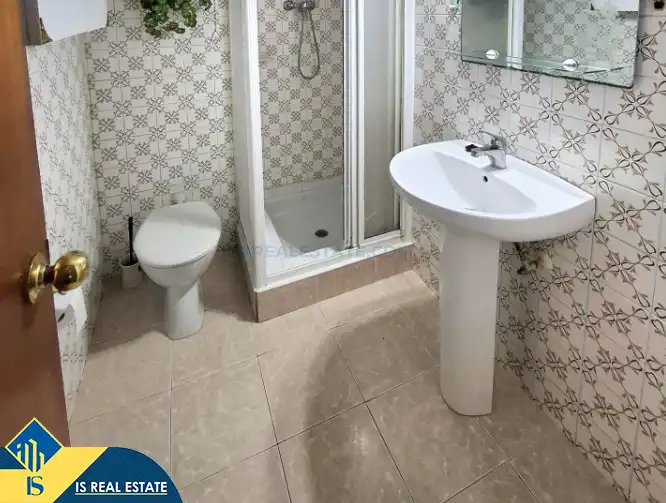 Bany de Apartament en venda en Alicante / Alacant amb Aire condicionat, Calefacció i Terrassa