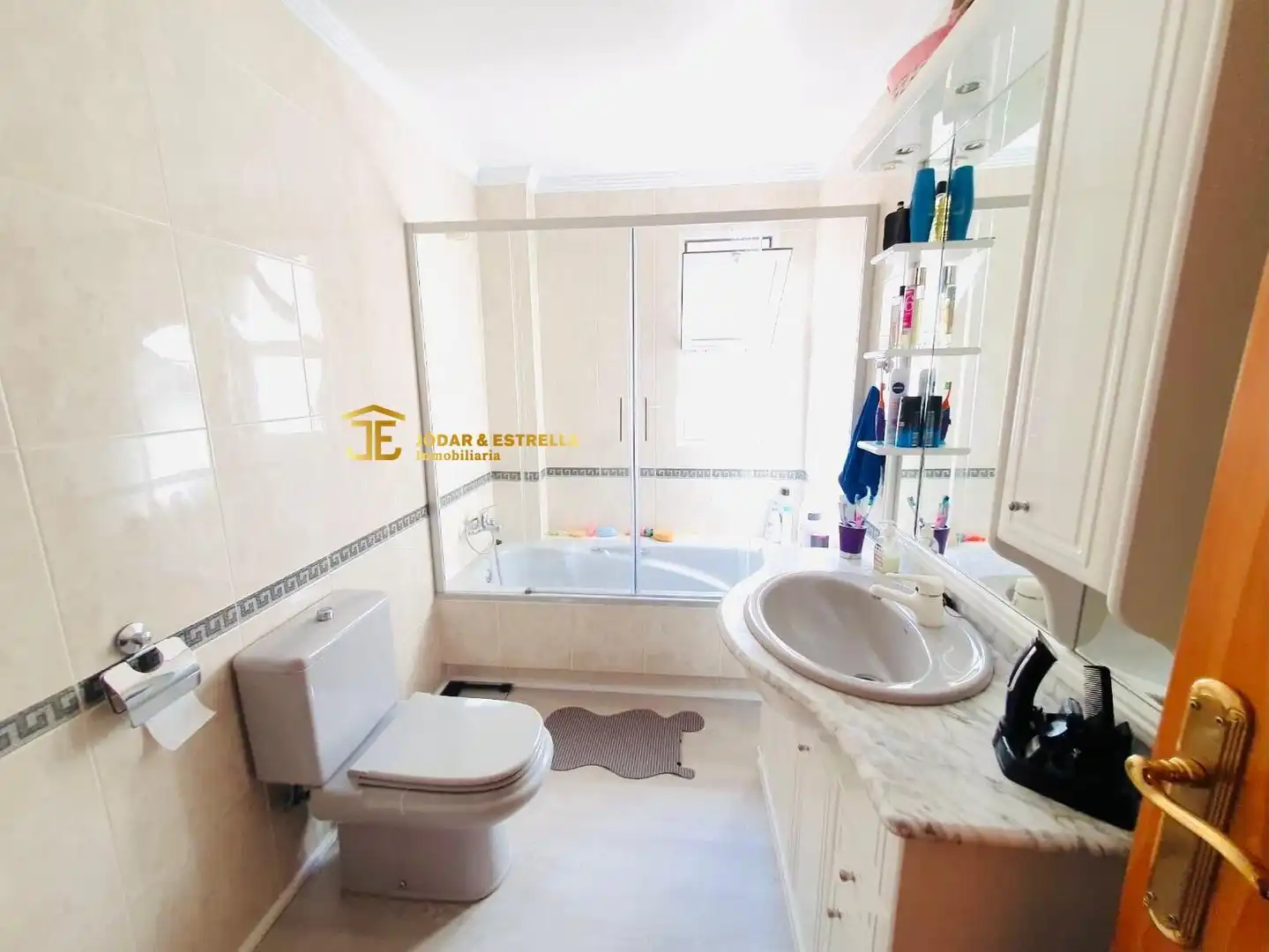 Bathroom of Flat for sale in Lorca  with Air Conditioner, Storage room and Furnished