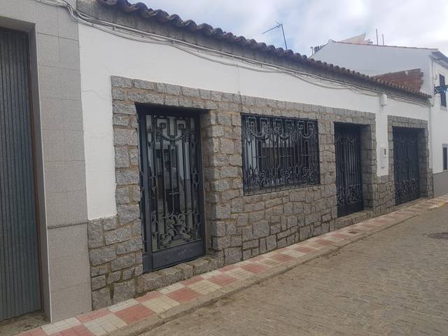 Casa adosada en Venta en Nueva en Fuente la Lancha