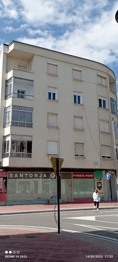 Vista exterior de Pis en venda en Ponferrada amb Calefacció, Parquet i Terrassa