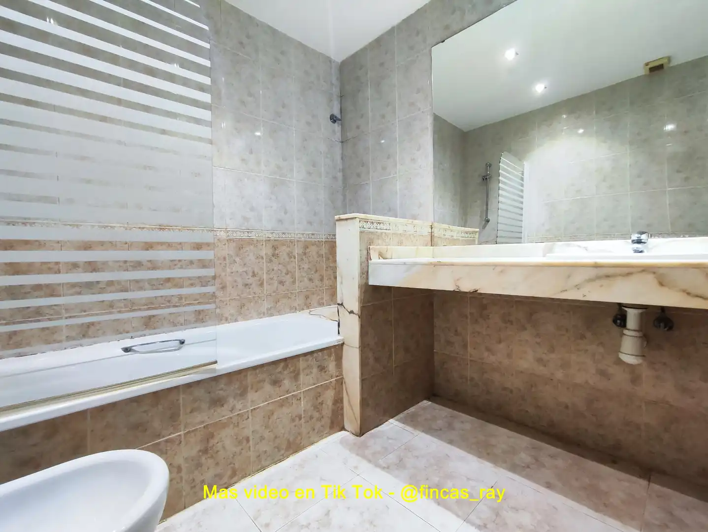 Baño de Piso en venta en La Garriga con Calefacción y Horno