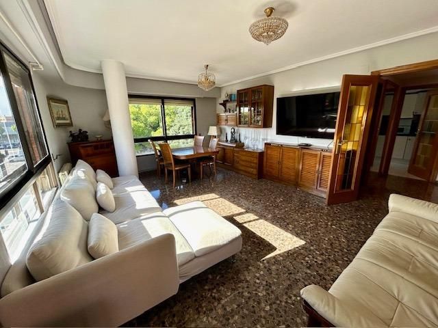Sala d'estar de Pis en venda en  Valencia Capital amb Aire condicionat i Balcó