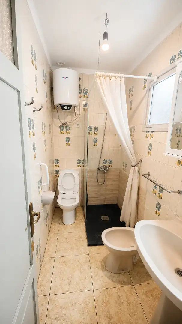 Baño de Dúplex en venta en La Bisbal d'Empordà con Terraza, Balcón y Internet