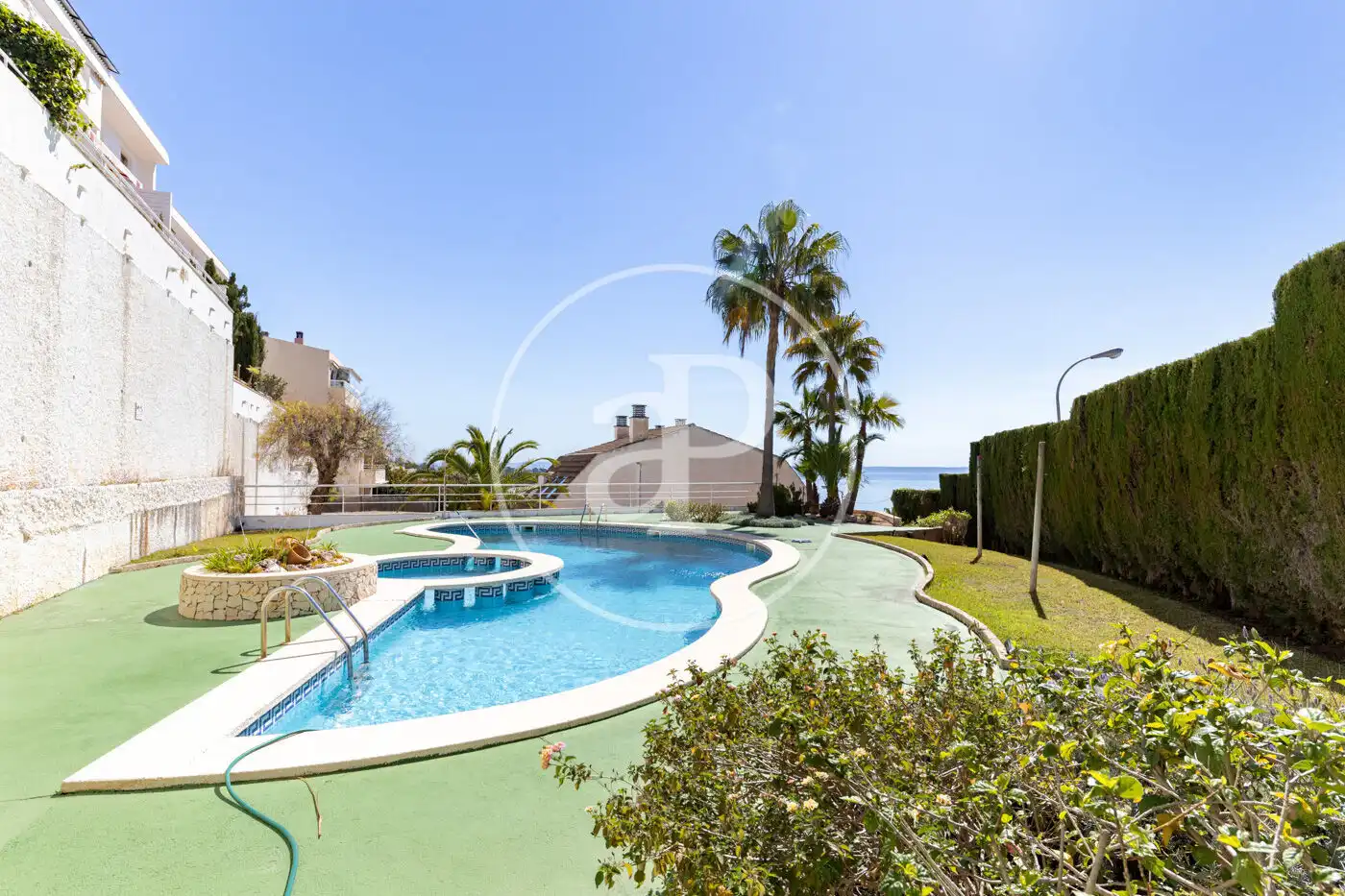 Swimming pool of Duplexes for sale in Calvià  with Air Conditioner, Heating and Private garden