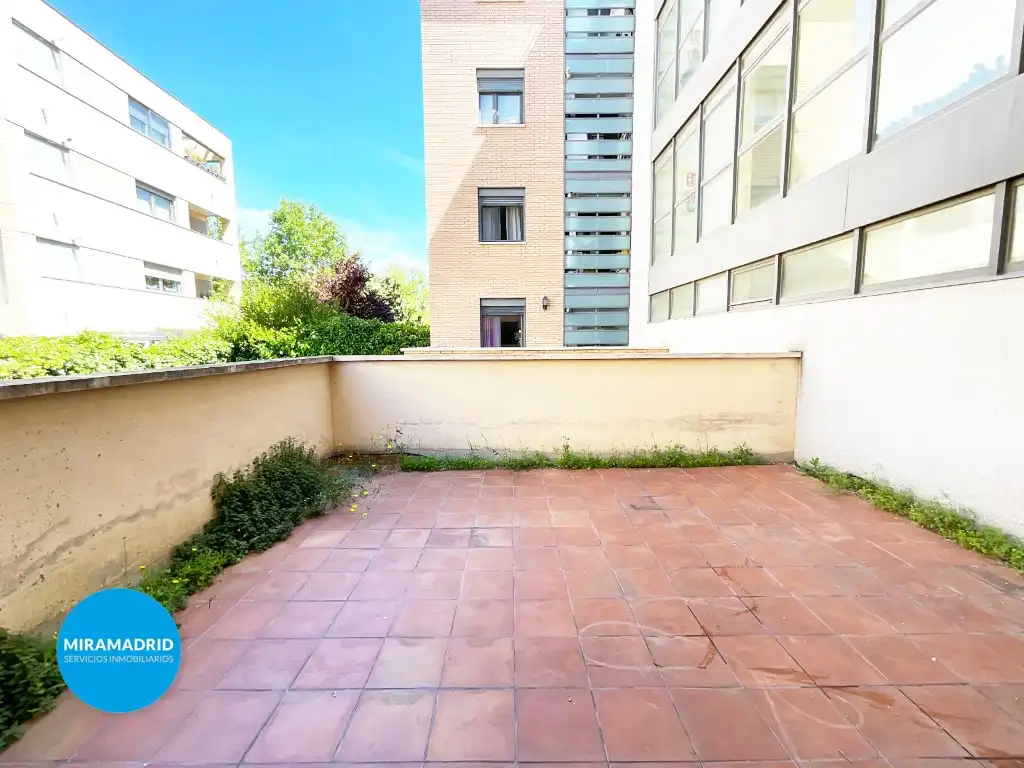 Terraza de Planta baja en venta en Paracuellos de Jarama con Aire acondicionado, Terraza y Piscina comunitaria