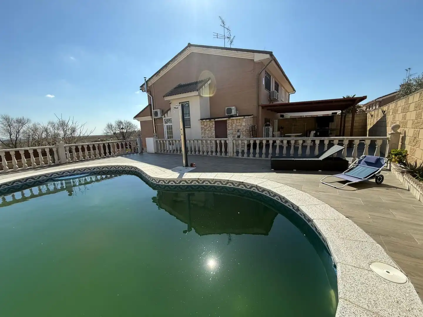 Piscina de Casa o chalet en venta en Camarena con Aire acondicionado, Calefacción y Jardín privado
