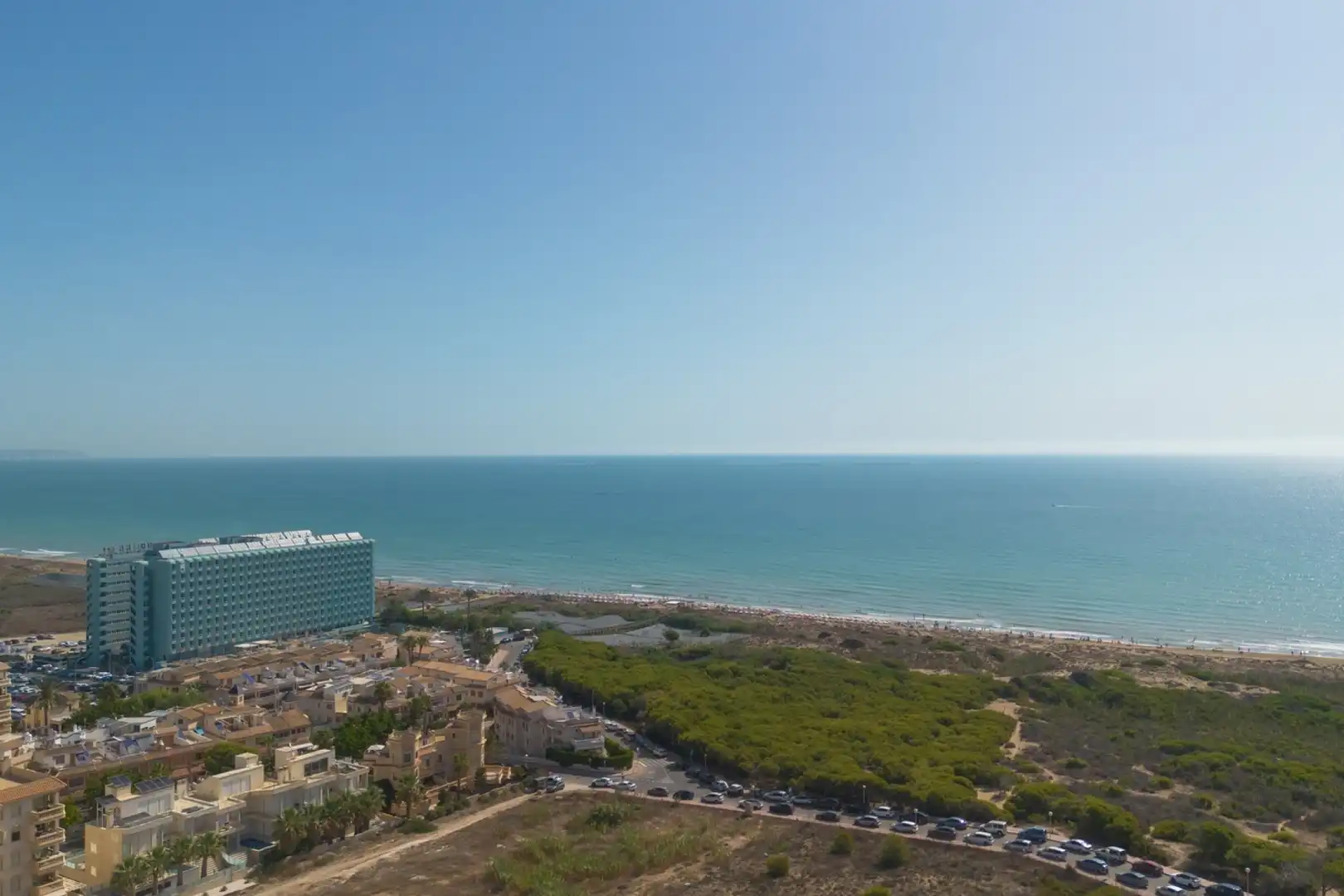 Vista exterior de Piso en venta en Guardamar del Segura con Calefacción, Terraza y Piscina
