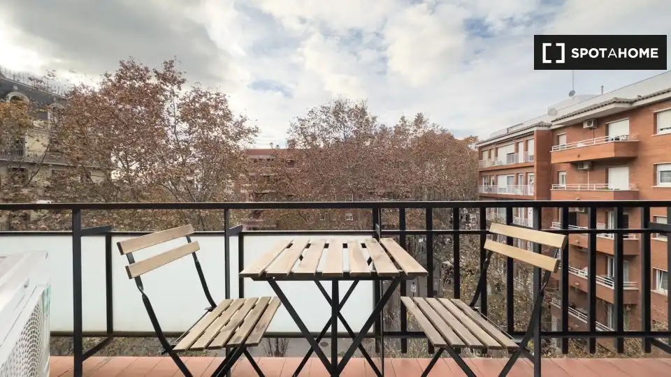 Terraza de Apartamento para compartir en Barcelona con Aire acondicionado, Calefacción y Terraza