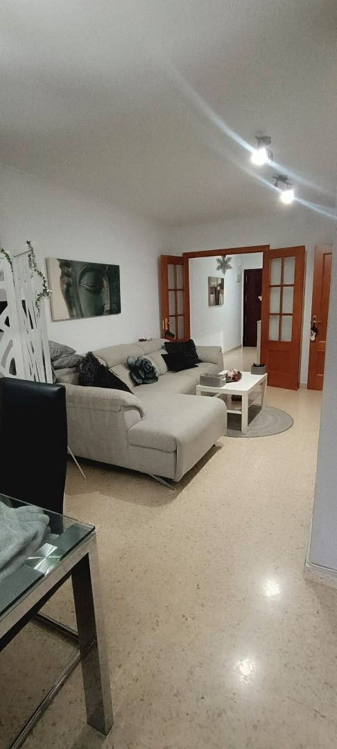 Sala d'estar de Pis en venda en San Fernando amb Terrassa, Traster i Moblat