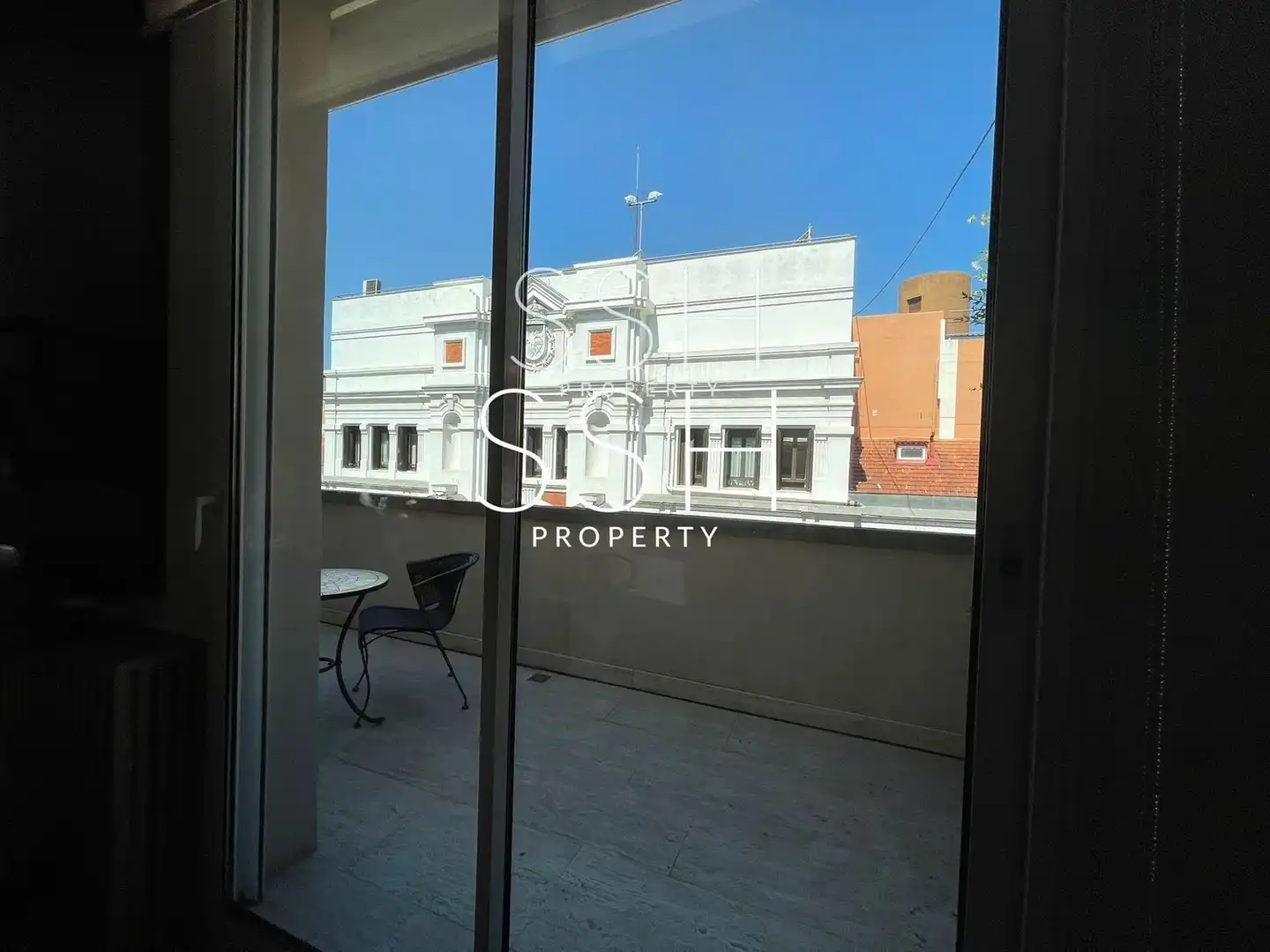 Außenansicht von Wohnung zur Miete in Madrid mit Klimaanlage, Terrasse und Möbliert