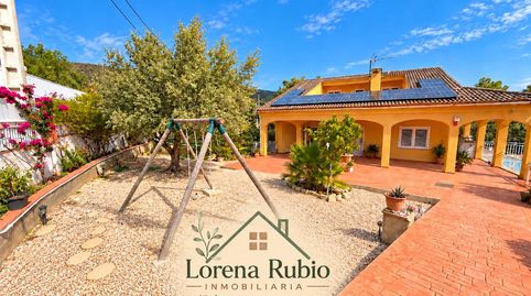 Chalet en El Mirador del Penedès – El Montmell | Piscina, 6 habitaciones y parcela de 1.000 m²