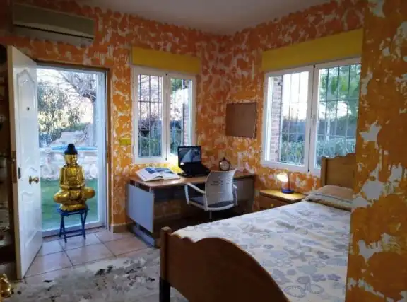 Dormitori de Finca rústica en venda en Valdepeñas amb Aire condicionat, Calefacció i Jardí privat