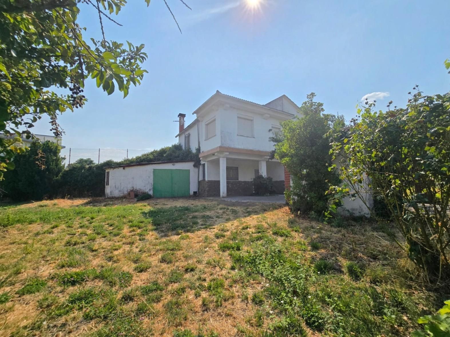 Jardín de Casa o chalet en venta en Aldeanueva del Camino con Jardín privado, Terraza y Piscina