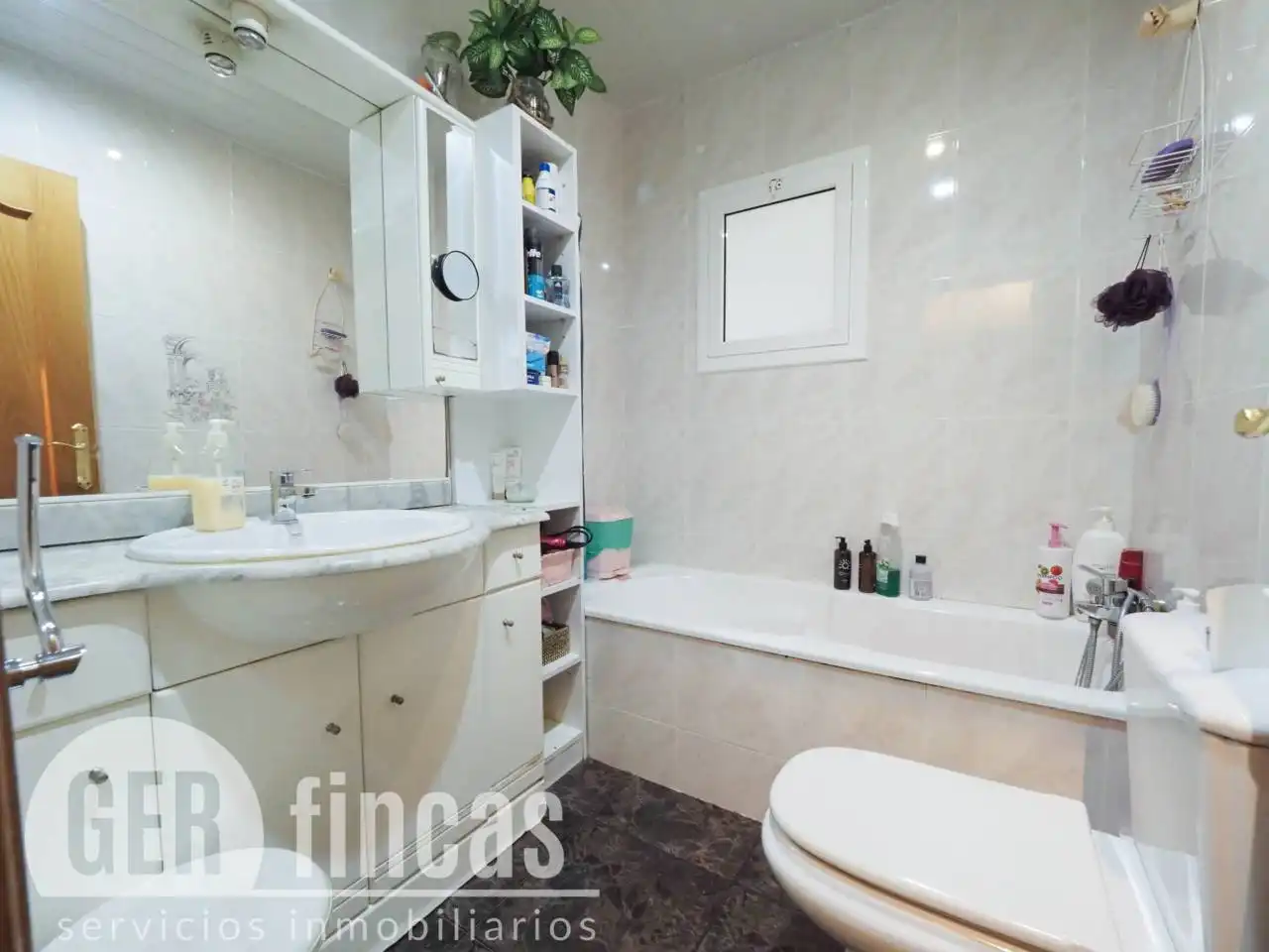 Badezimmer von Wohnung zum Verkauf in Terrassa mit Heizung und Alarm