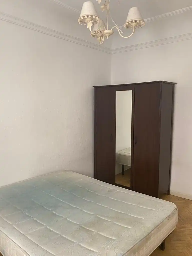 Bedroom of Flat for sale in Madrid  with Air Conditioner, Heating and Parquet flooring