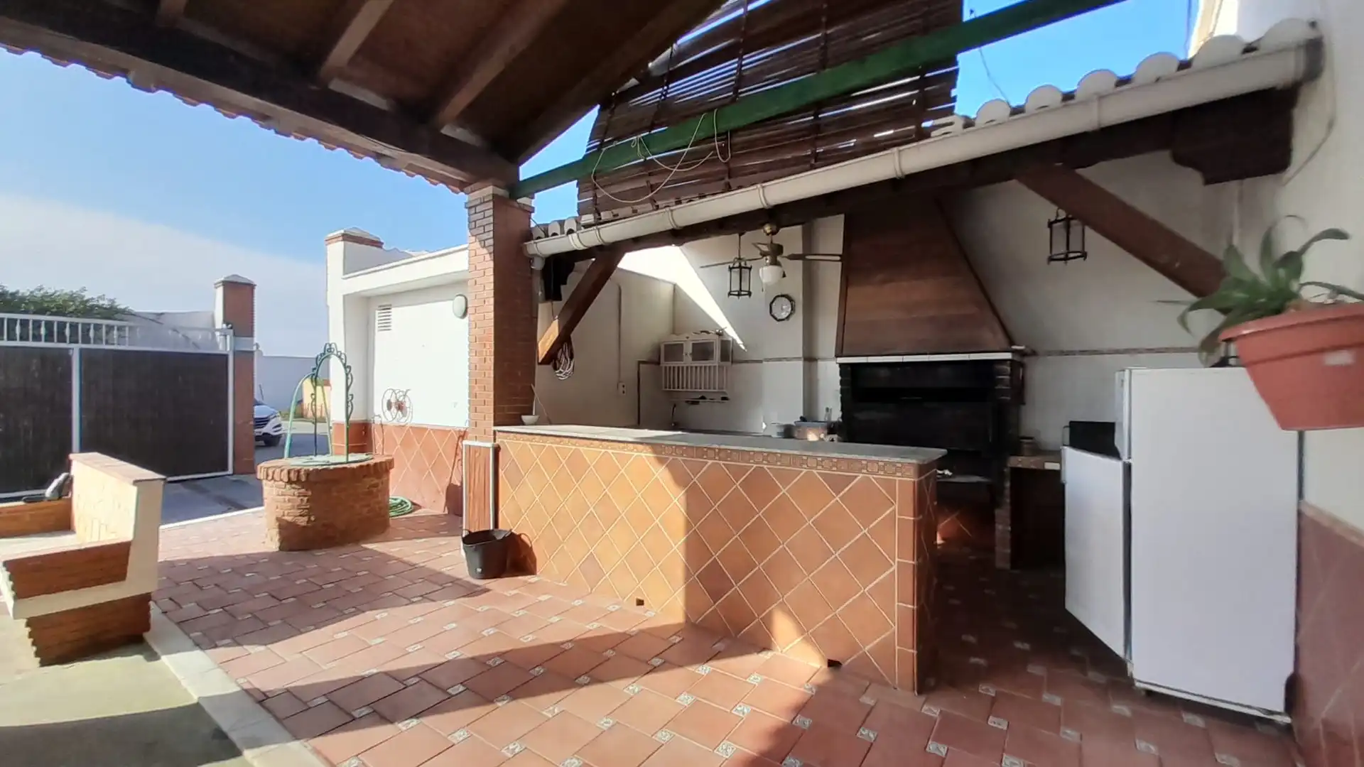 Chalet con piscina en venta en Playa de Granada, imagen 4