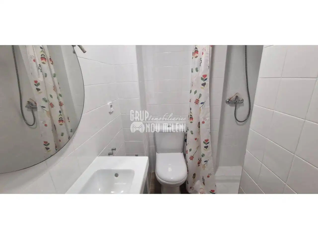 Baño de Piso de alquiler en Valencia con Terraza, Amueblado y Balcón