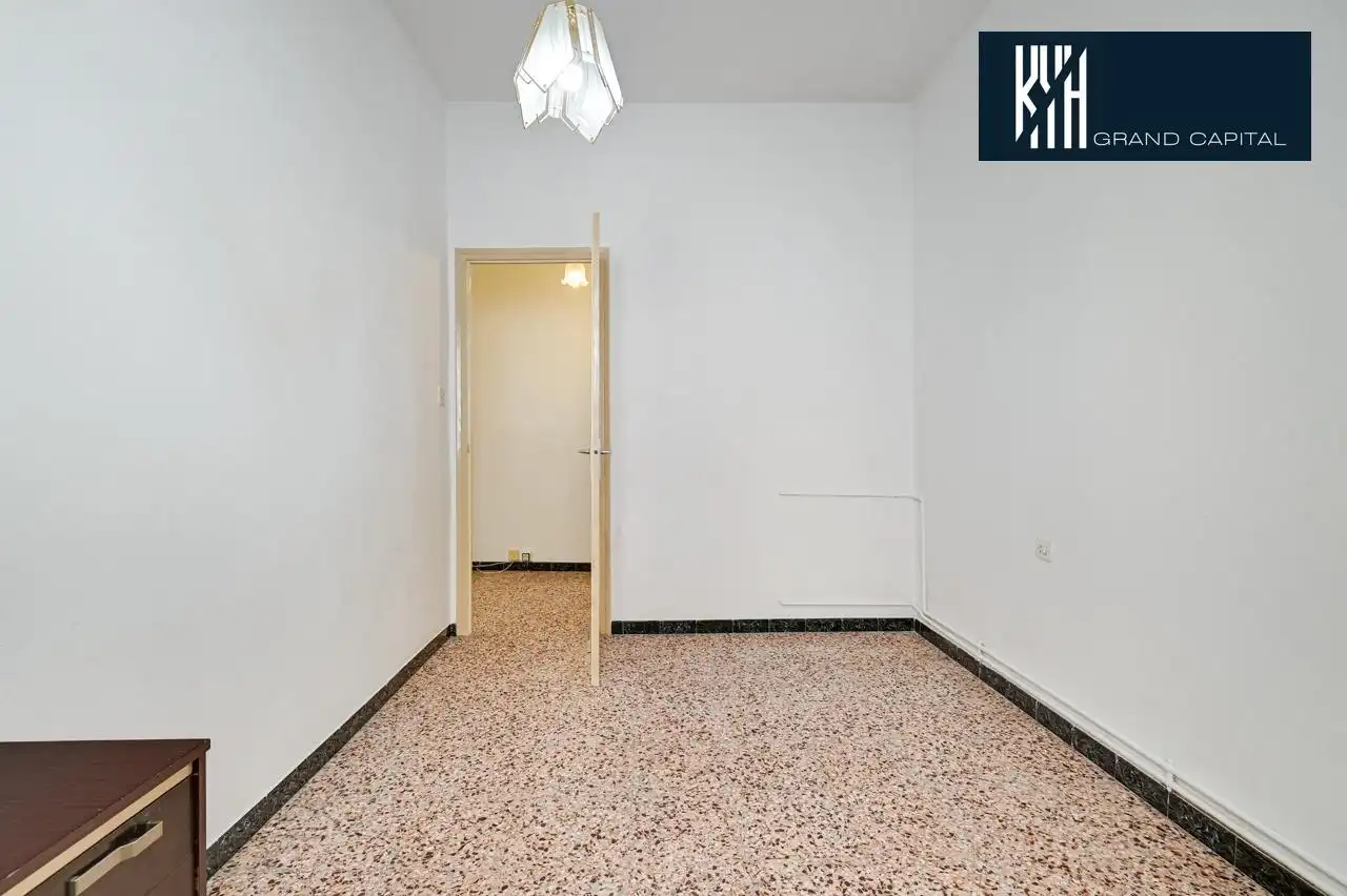 Schlafzimmer von Erdgeschoss zum Verkauf in Salt mit Heizung und Abstellraum