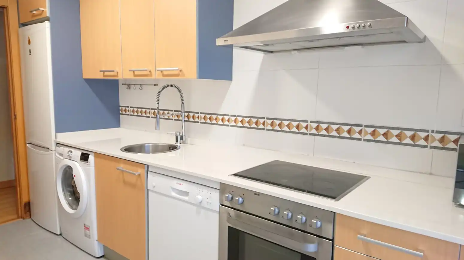 Kitchen of Flat for sale in Lardero  with Heating, Terrace and Swimming Pool
