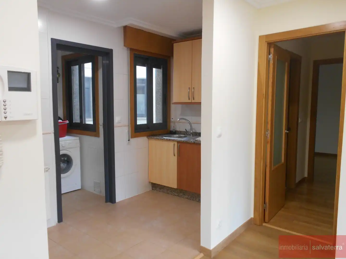 Cocina de Ático en venta en Salvaterra de Miño con Calefacción, Terraza y Trastero