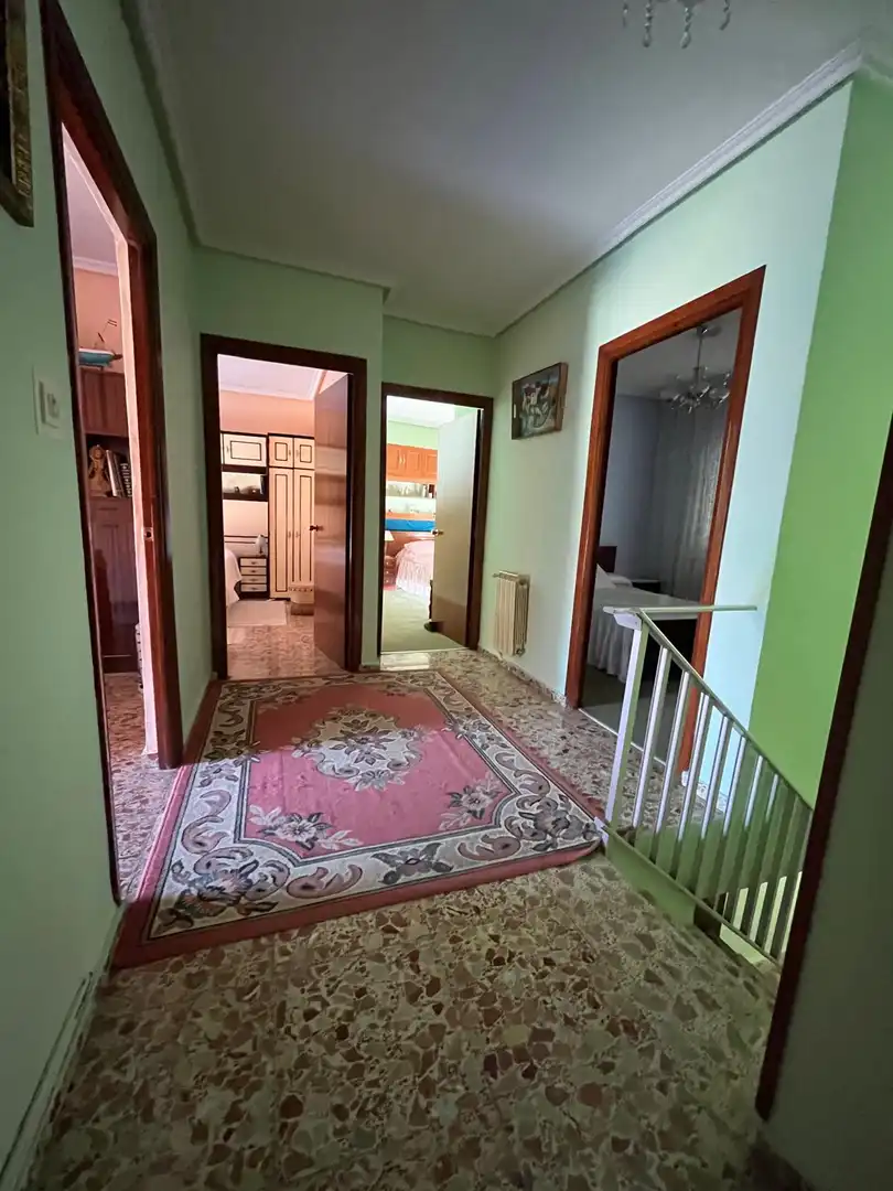 Casa o xalet en venda en Manganeses de la Polvorosa amb Moblat