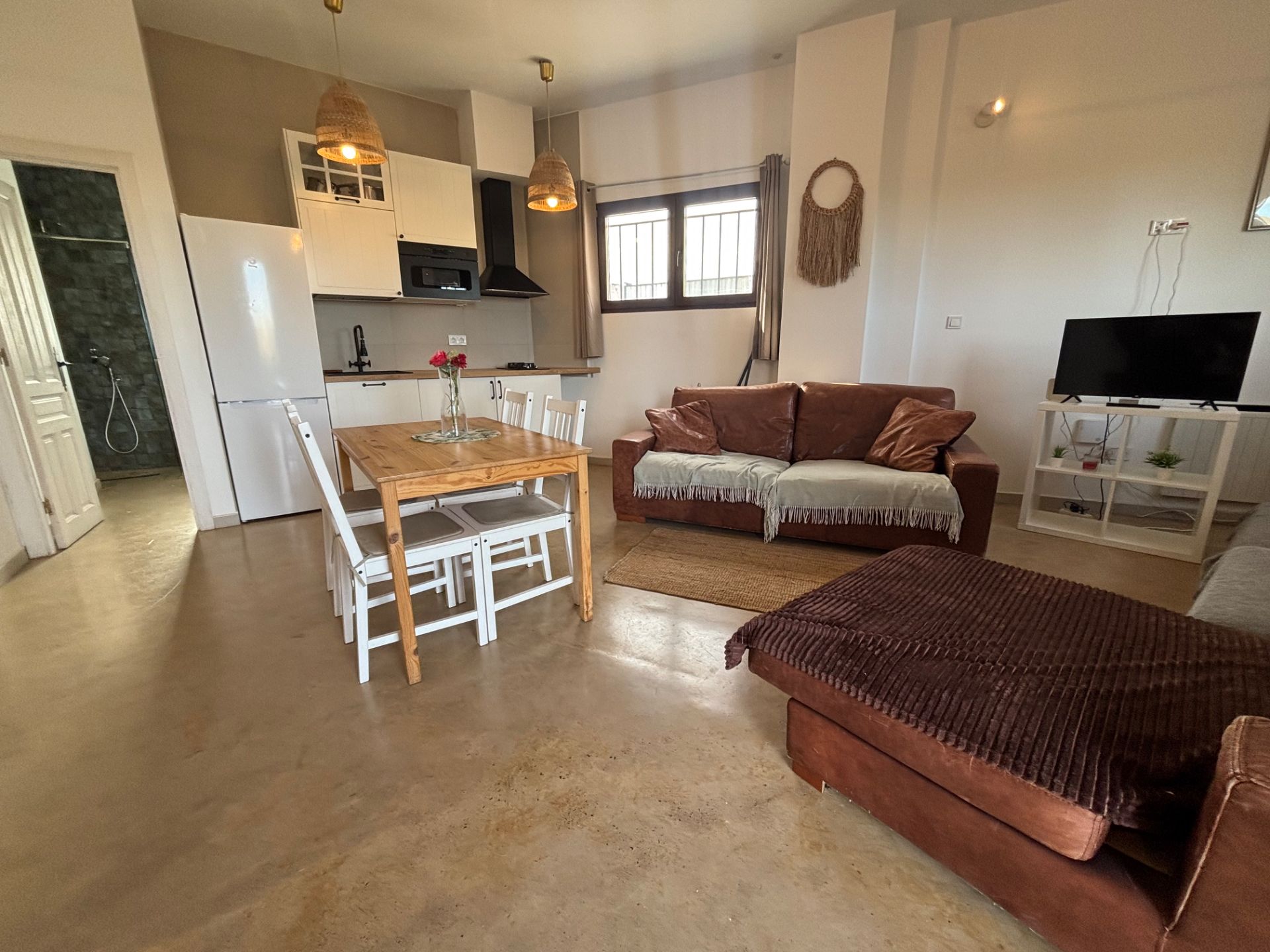 Sala de estar de Planta baja de alquiler en  Valencia Capital con Aire acondicionado, Jardín privado y Terraza