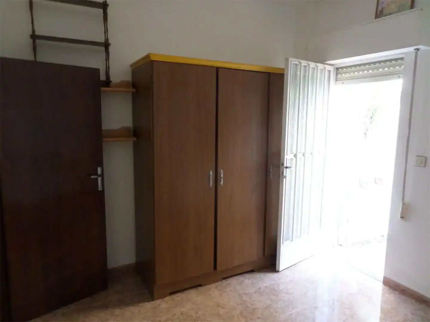Bedroom of Flat for sale in Berja  with Air Conditioner
